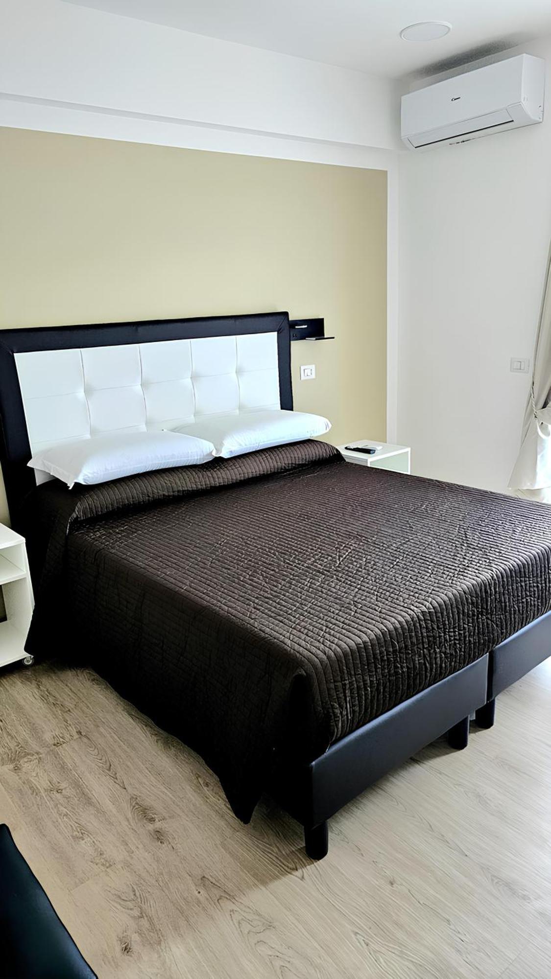 Convenient Booking B&B Roma Esterno foto